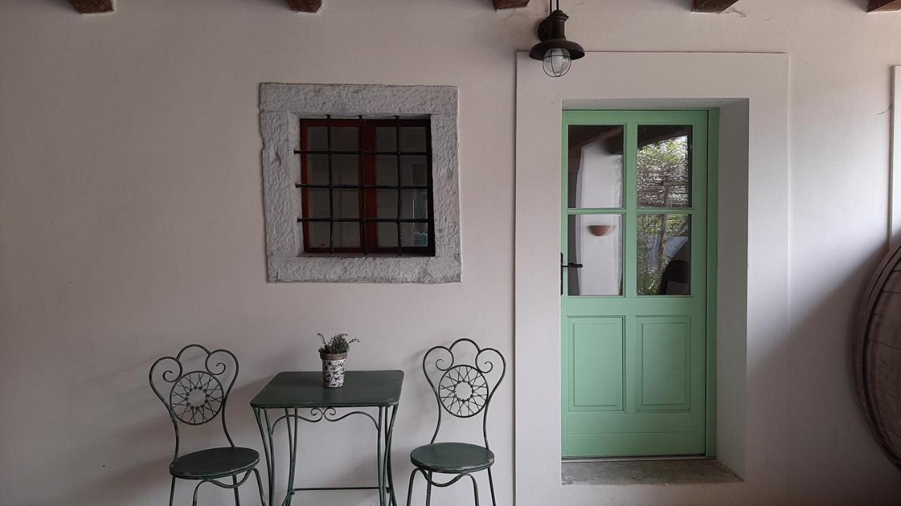 Bed and Breakfast Dvor Vipolze Dobrovo Zewnętrze zdjęcie