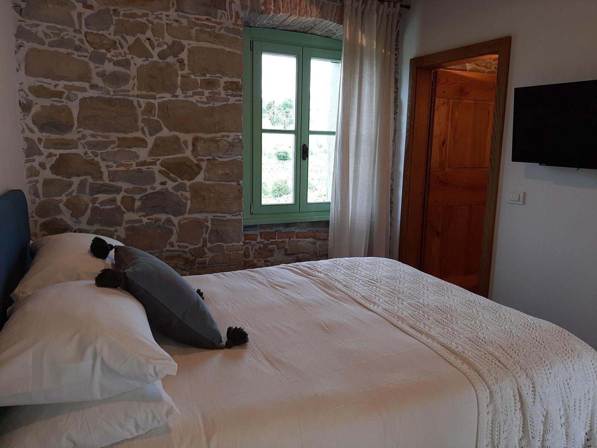 Bed and Breakfast Dvor Vipolze Dobrovo Pokój zdjęcie