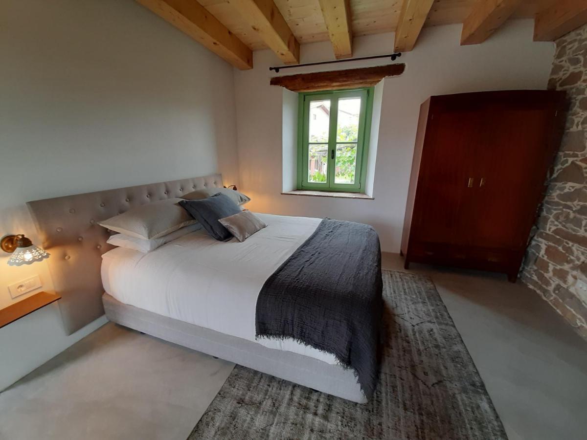 Bed and Breakfast Dvor Vipolze Dobrovo Zewnętrze zdjęcie
